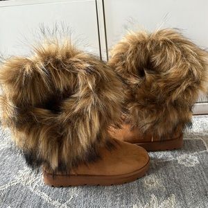 Tan Faux fur winter boots 6